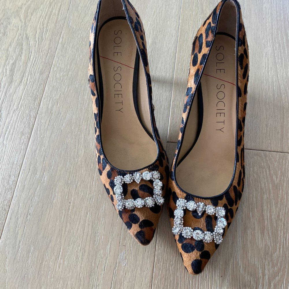 Sole Society Leopard Fur Pumps with jewel accent Size 9.5